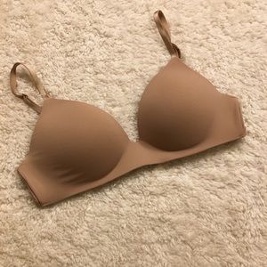 T-shirt Lightly Lined Wireless Bra